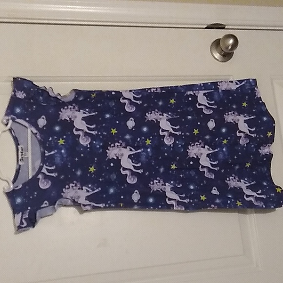 Kids clothes - Picture 1 of 2